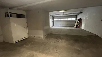 Garage/Lager til udlejning. 137m2 med toilet og kontorforhold